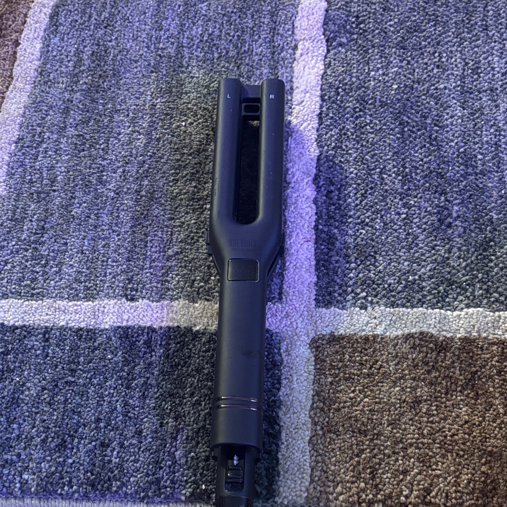 Elegant Black Hair Styling Wand Attachment